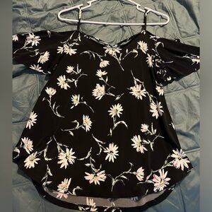 Black floral print cold shoulder shirt